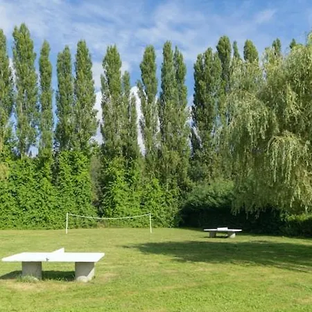 Parque de Campismo L'echappee Verte Au Bord De L'eure *