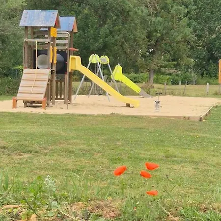 Parque de Campismo L'echappee Verte Au Bord De L'eure *