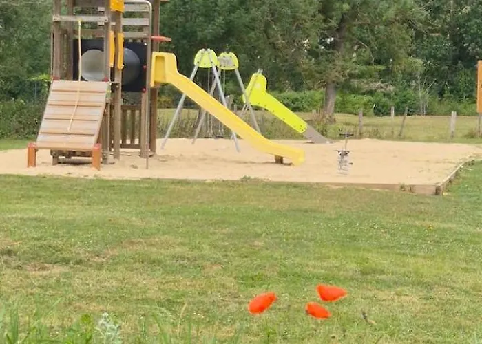 Camping L'echappee Verte Au Bord De L'eure *