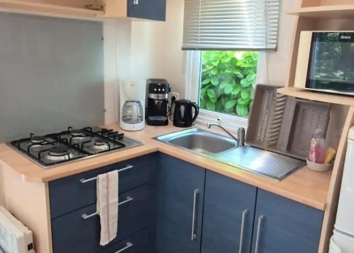 Camping L'echappee Verte Au Bord De L'eure *