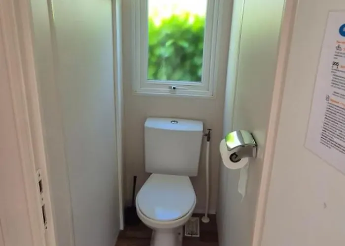 L'echappee Verte Au Bord De L'eure Camping *